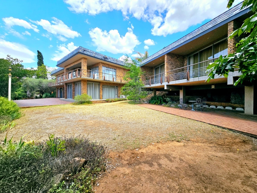 8 Bedroom Property for Sale in Waverley Free State